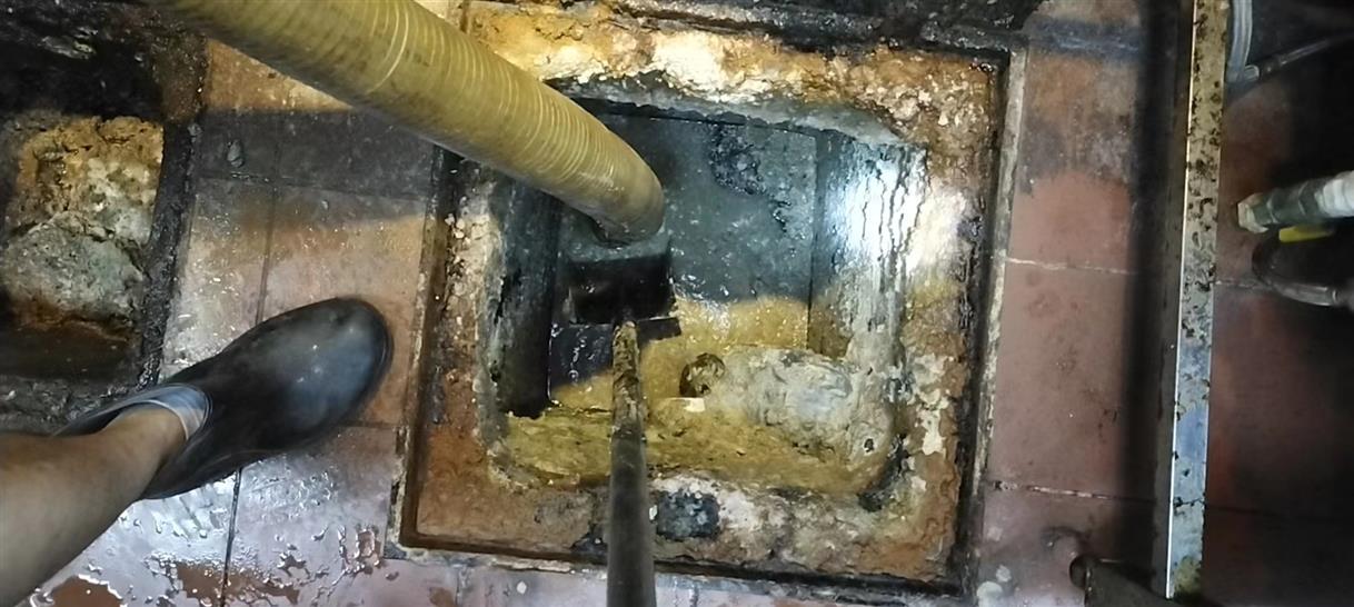 吉木乃化油池清理-污水池清掏